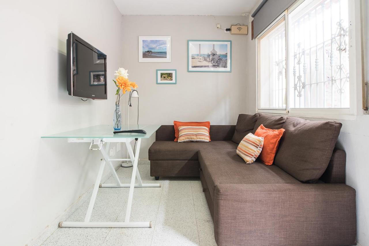 Malagaonbeach 1 - Two Bedrooms - Up To 3 People - 10 Meters Beach מראה חיצוני תמונה
