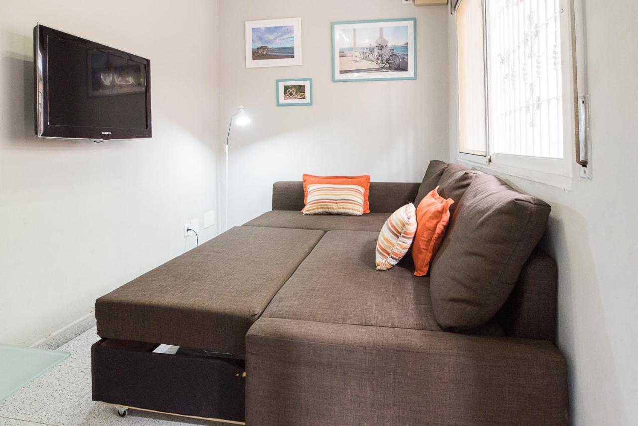 Malagaonbeach 1 - Two Bedrooms - Up To 3 People - 10 Meters Beach מראה חיצוני תמונה
