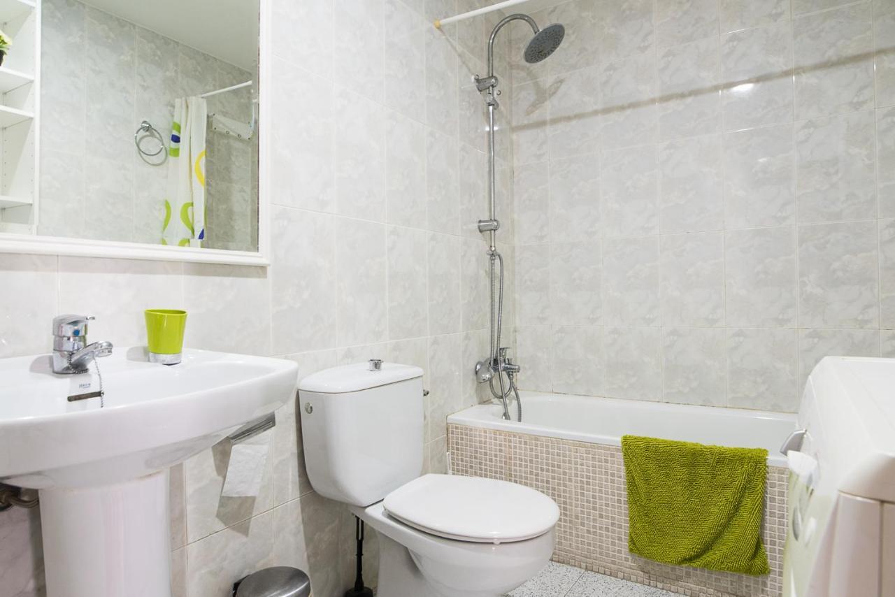 Malagaonbeach 1 - Two Bedrooms - Up To 3 People - 10 Meters Beach מראה חיצוני תמונה