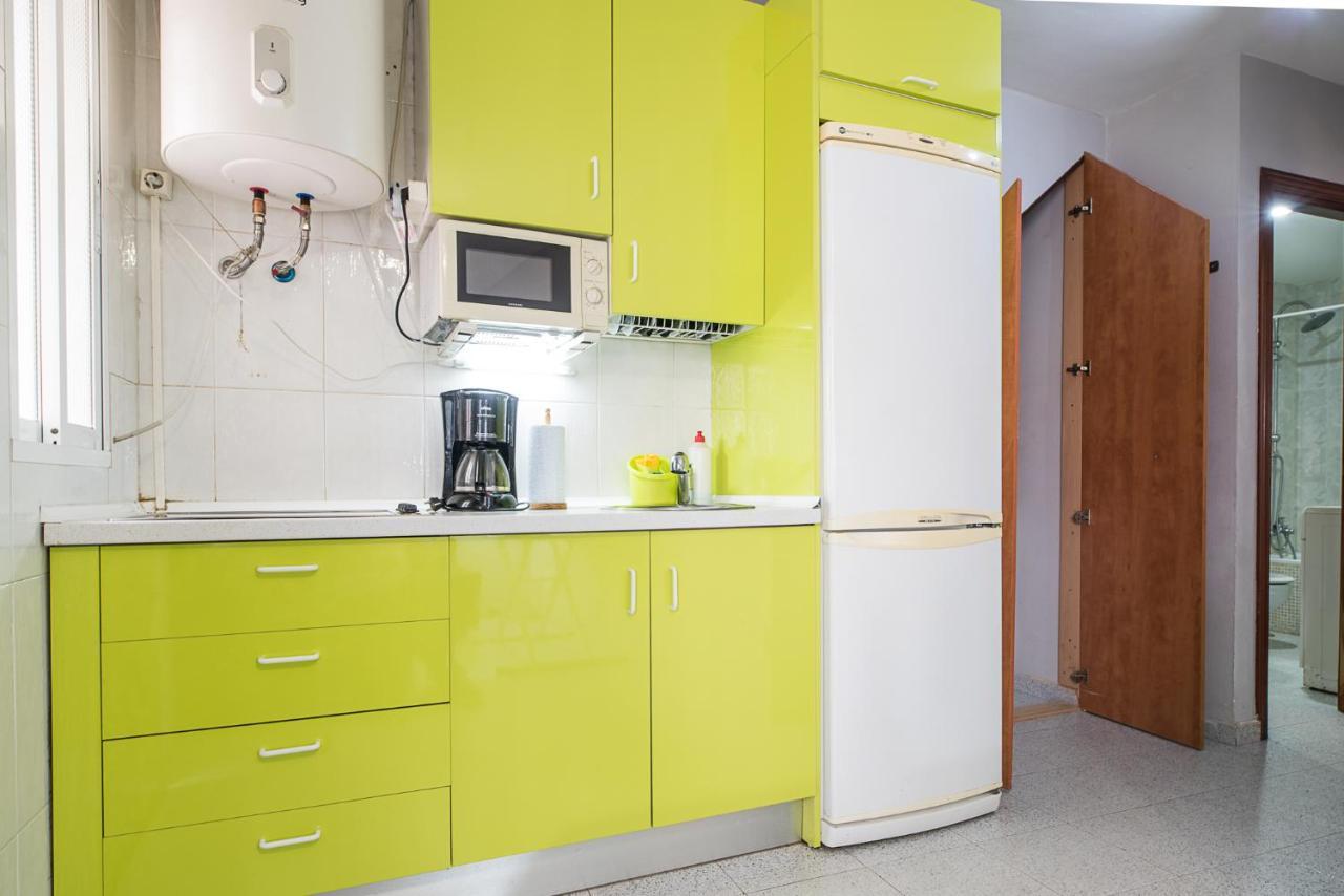 Malagaonbeach 1 - Two Bedrooms - Up To 3 People - 10 Meters Beach מראה חיצוני תמונה