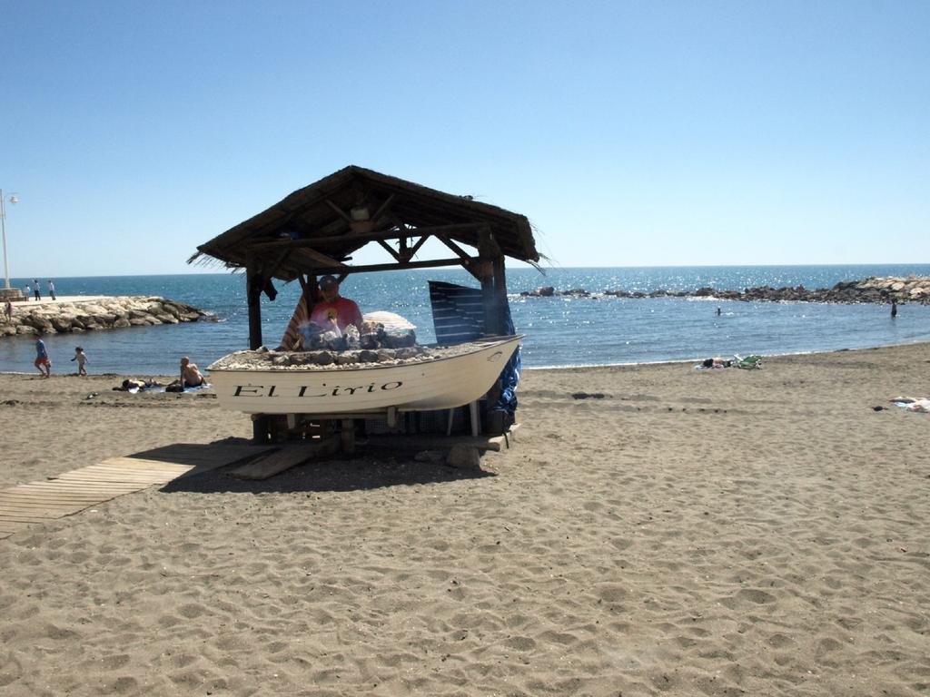 Malagaonbeach 1 - Two Bedrooms - Up To 3 People - 10 Meters Beach חדר תמונה